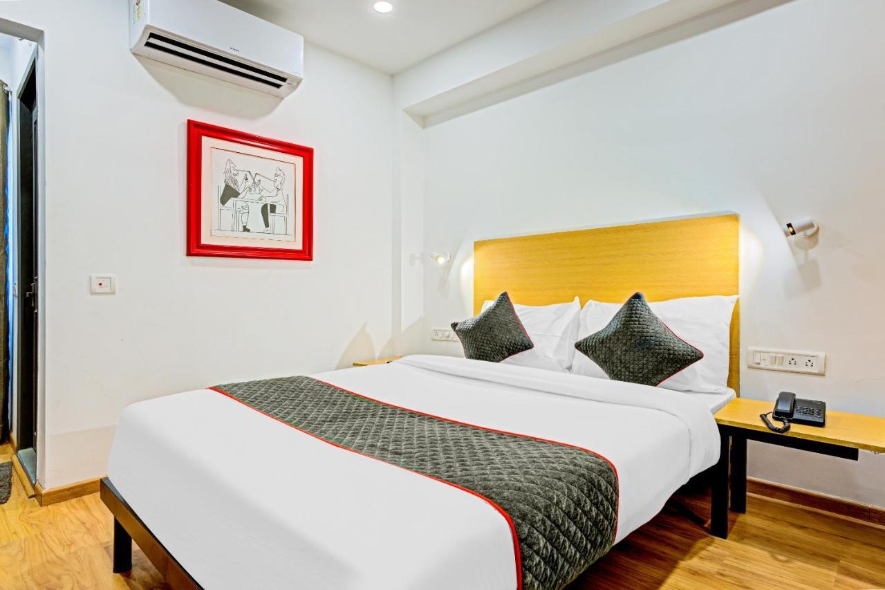 Oyo Townhouse 74871 Thoraipakkam 호텔 첸나이 외부 사진